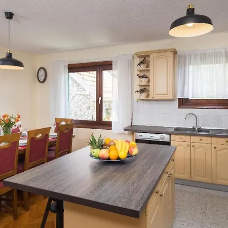 Ferienhaus Mit Privatpool Fur 6 Personen Ca 150 Qm In Bilice, Dalmatien Norddalmatien 펜션
